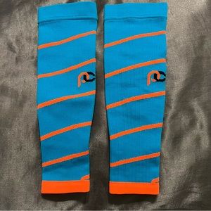 NWOT Pro Compression Calf Sleeves